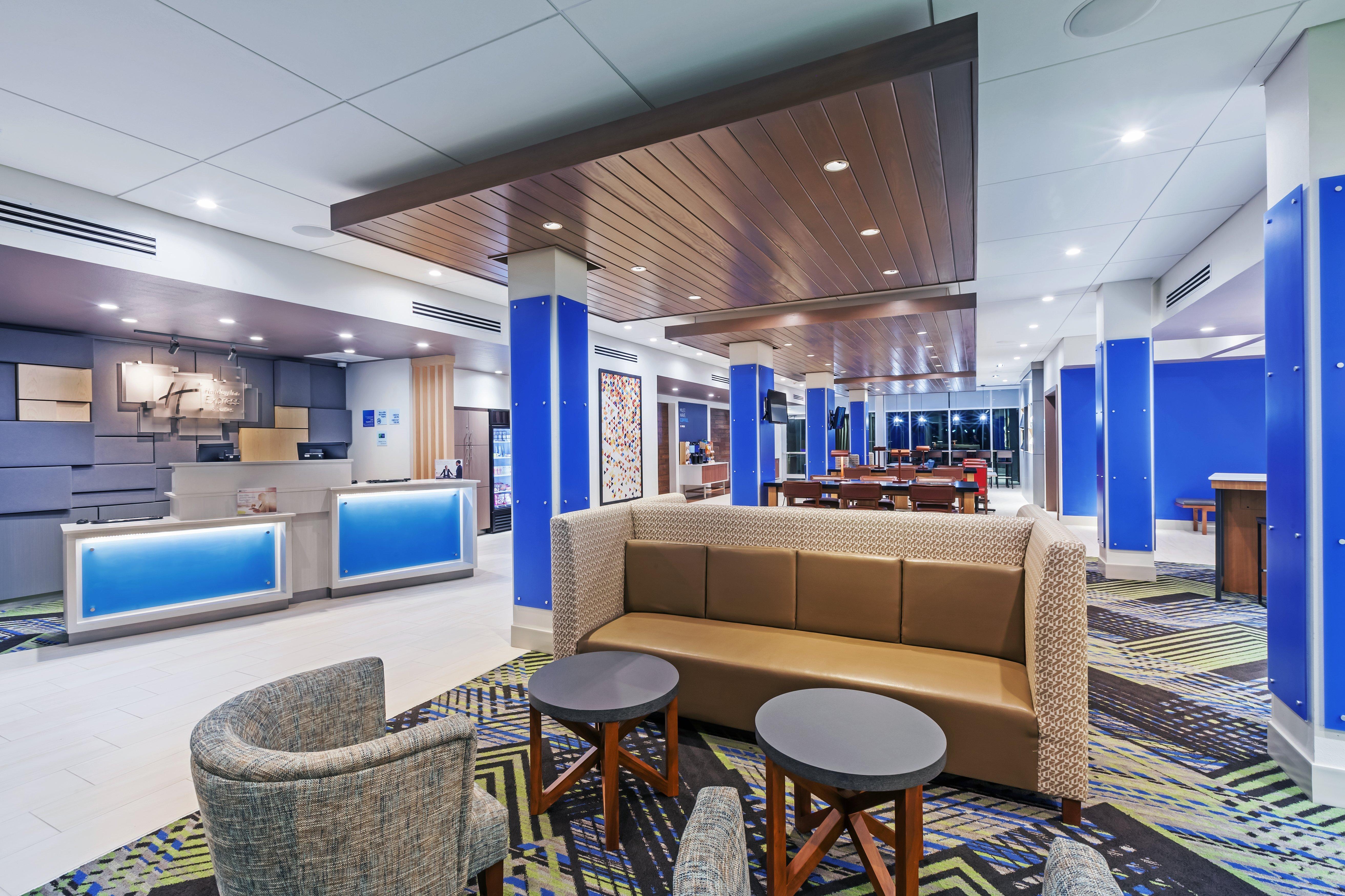 Holiday Inn Express And Suites Chanute By Ihg Exterior foto