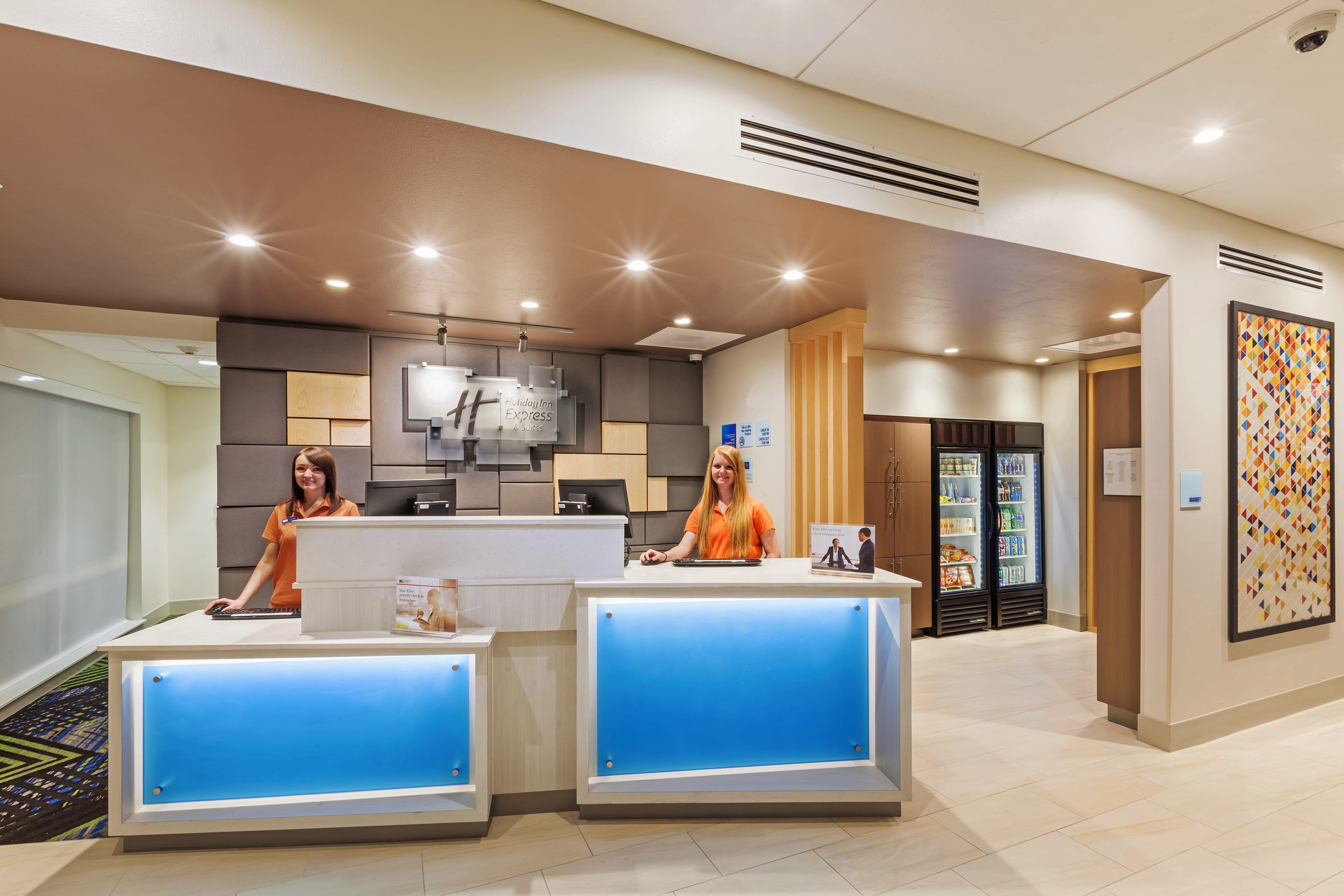 Holiday Inn Express And Suites Chanute By Ihg Exterior foto